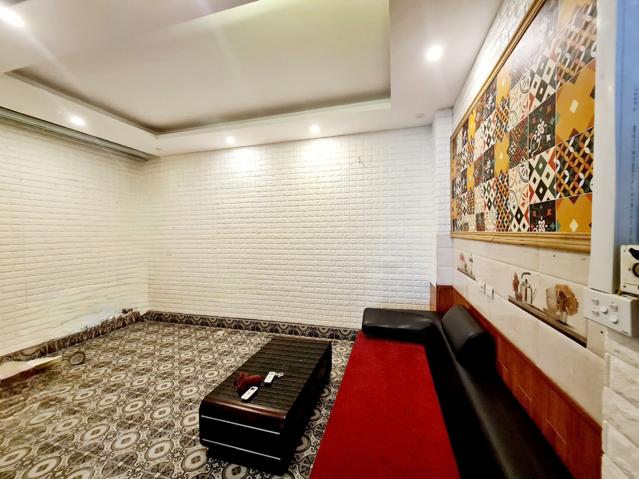 BÁN NHÀ NGUYÊN HỒNG, ĐỐNG ĐA - 60M² x 6 TẦNG - VỈA HÈ Ô TÔ TRÁNH - KINH DOANH - GIÁ 33 TỶ - Ảnh 2
